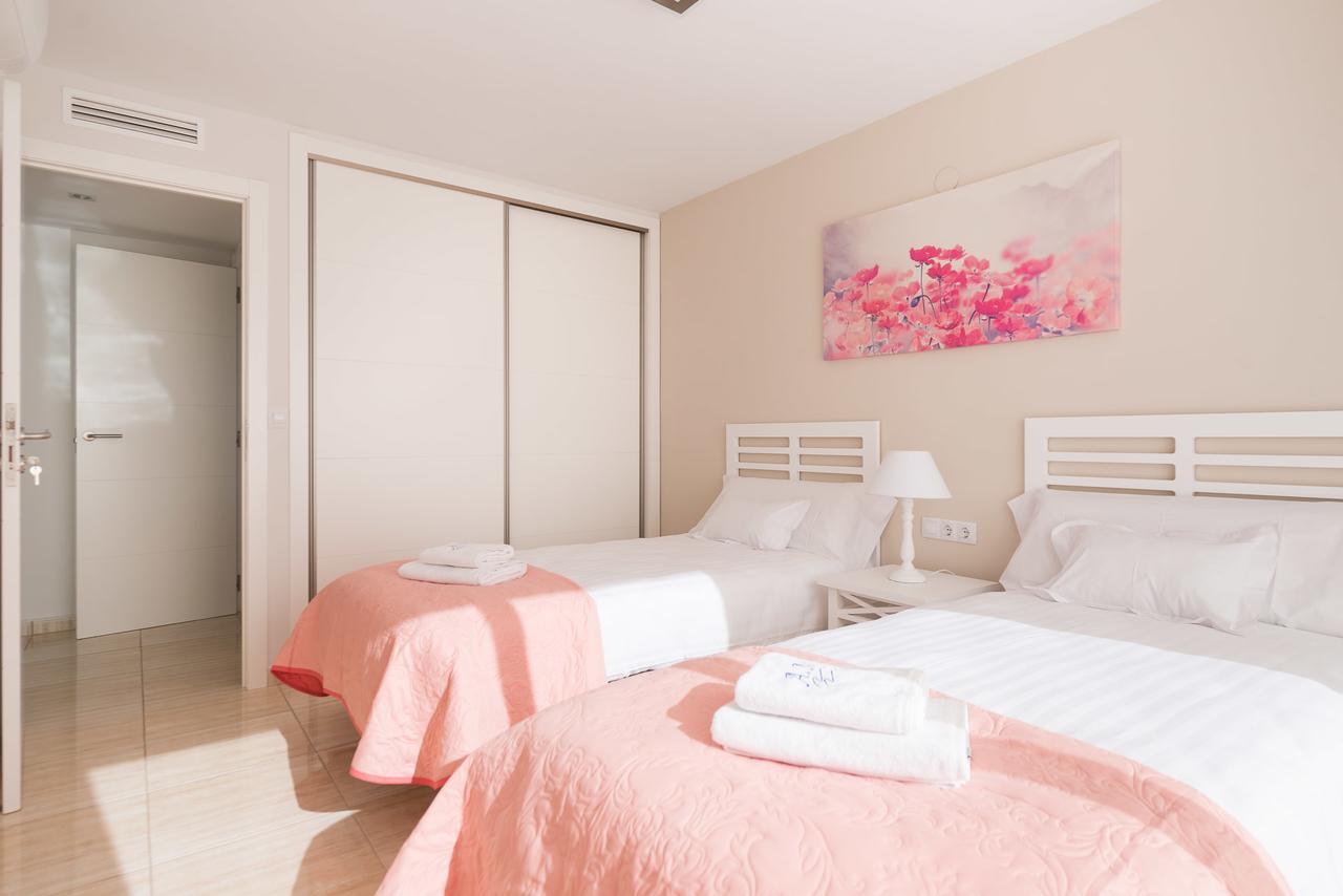 Apartamentos Marta Playa Alicante Esterno foto